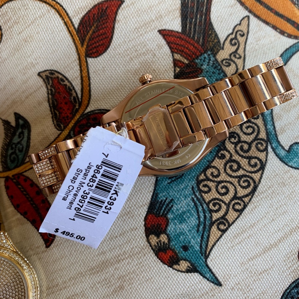 New MK all diamond rose-gold watch 💕 - Picture 2 of 7